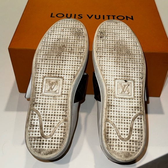 Louis Vuitton White Leather with Brown Canvas Monogram Frontrow womens sneakers - Picture 4 of 8